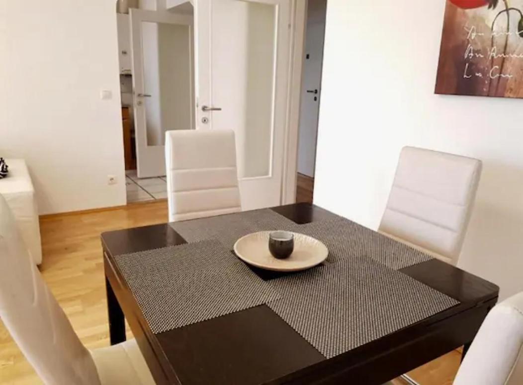 וינה Millennium Top Apartment מראה חיצוני תמונה